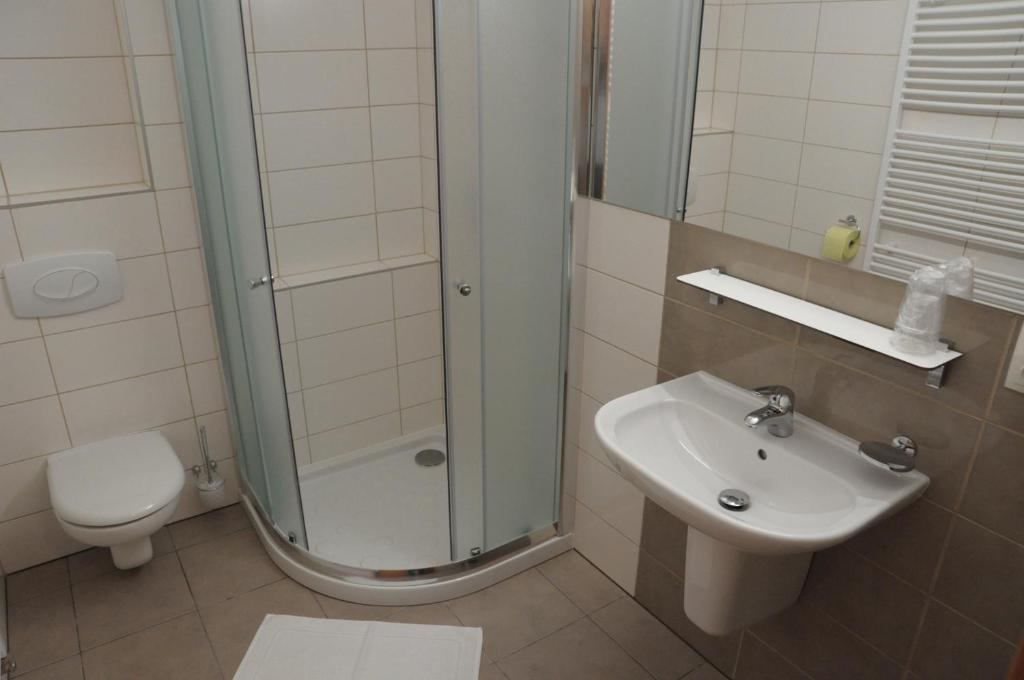 Hotel Kaskada Ledeč nad Sázavou Chambre photo